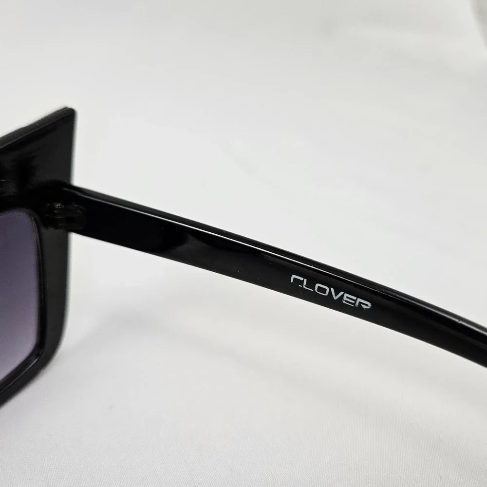 Vintage Clover Sunglasses Cat Eye Retro Pointy Black Silver MCM 1990's